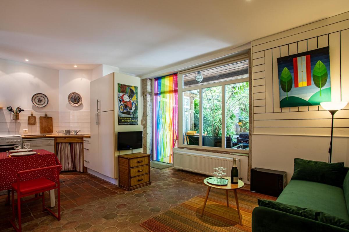 Bed and Breakfast L'Atelier Du Relais Laives Exterior foto