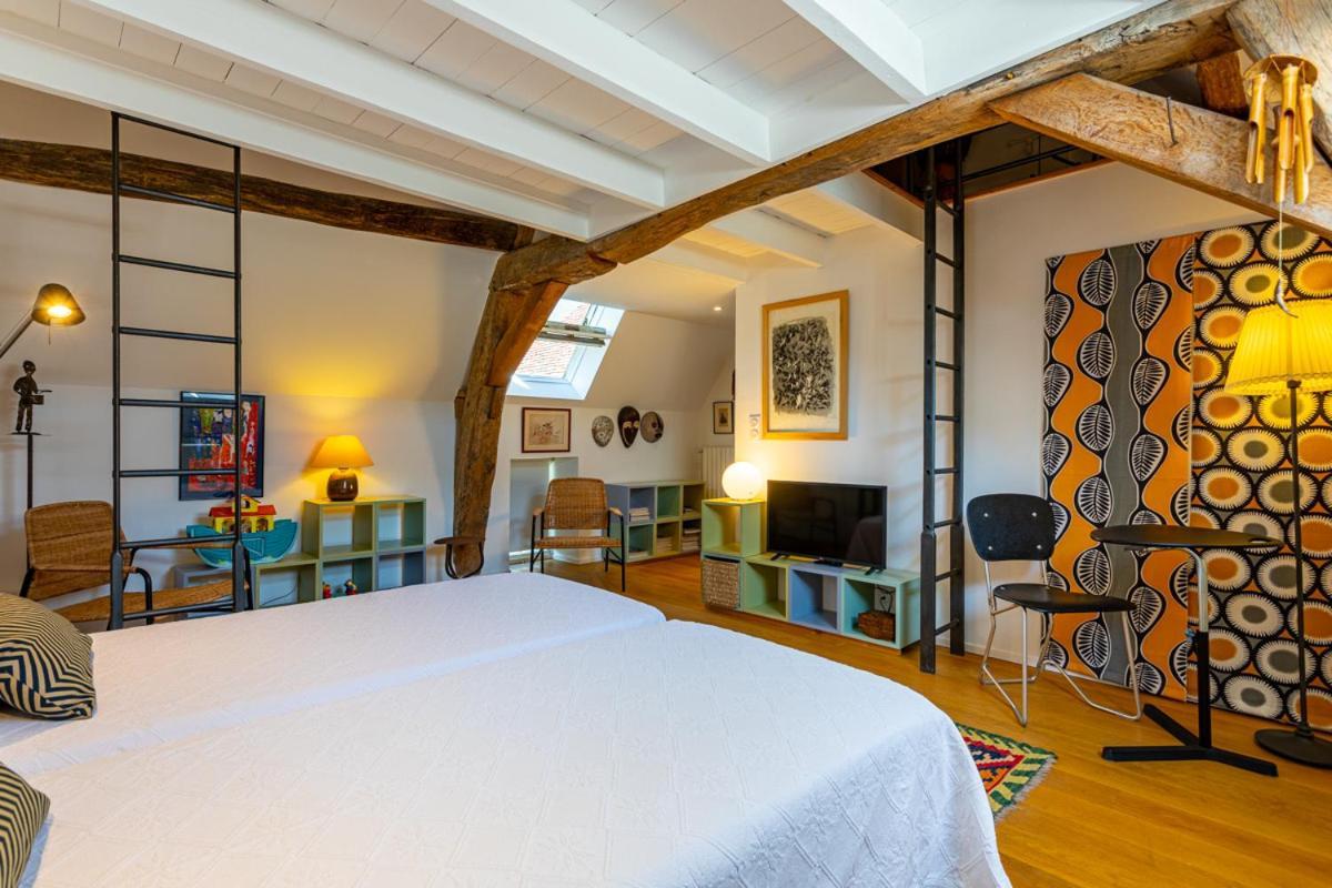 Bed and Breakfast L'Atelier Du Relais Laives Exterior foto